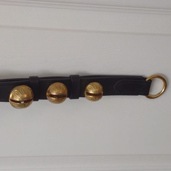 Rustic Sleigh Bell Door Hanger - Picture 3 of 5